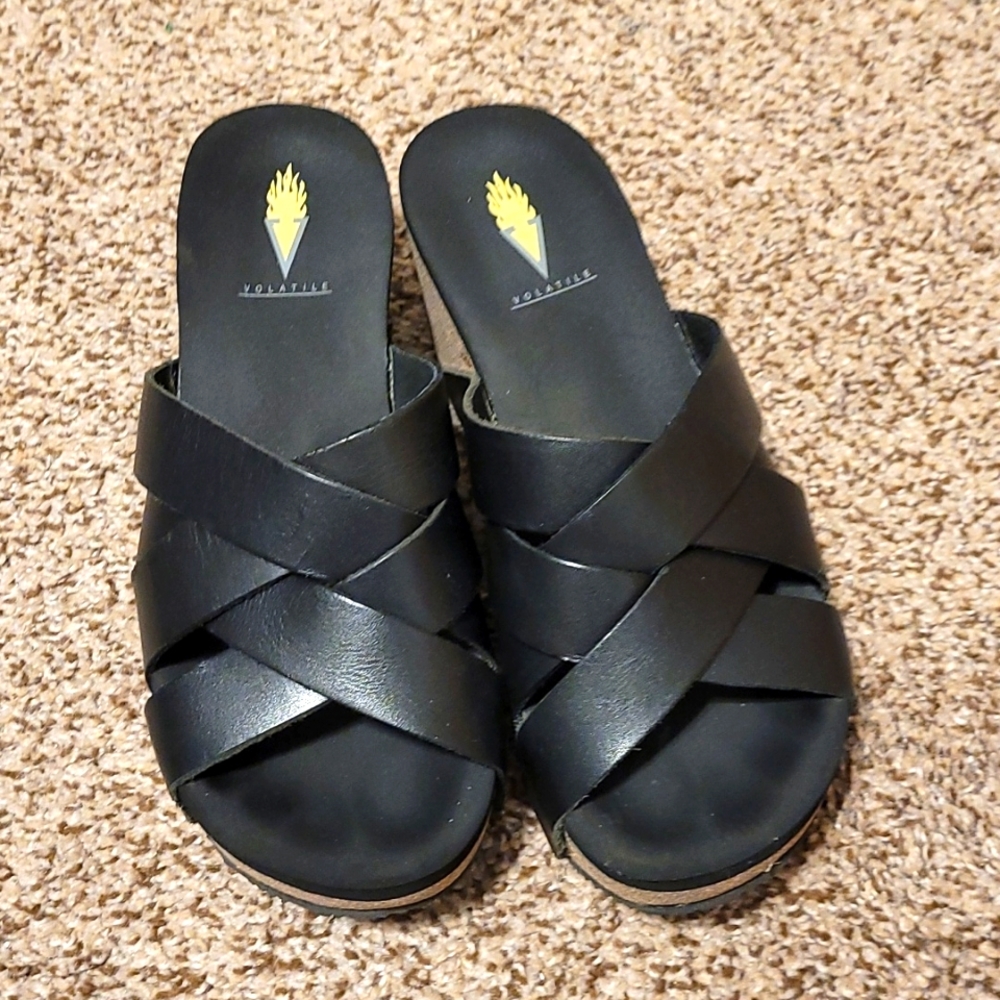 Black volatile slip on sandals